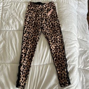 Victoria’s Secret Ultra High-Rise Leopard Leggings